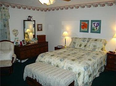 5th image of 729 Sunset Cir