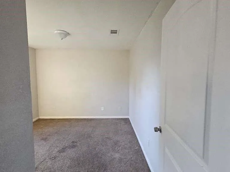 11919 Greenmesa Dr — Photo 6