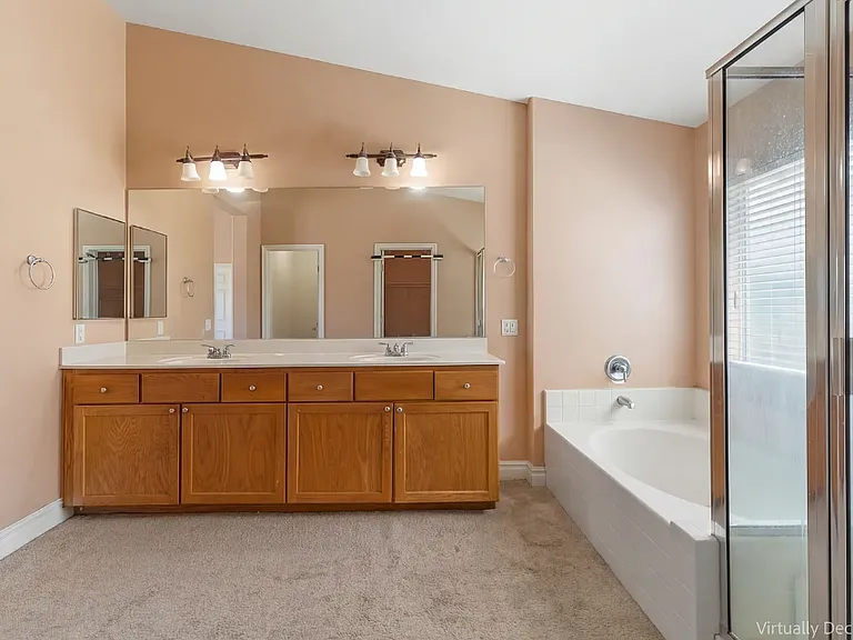 9727 Waukegan Ave — Photo 5
