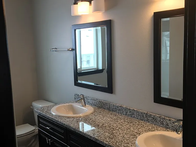 2303 N Landon Ln — Photo 24