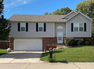 604 Copper Line Rd, Maryville, IL 62062