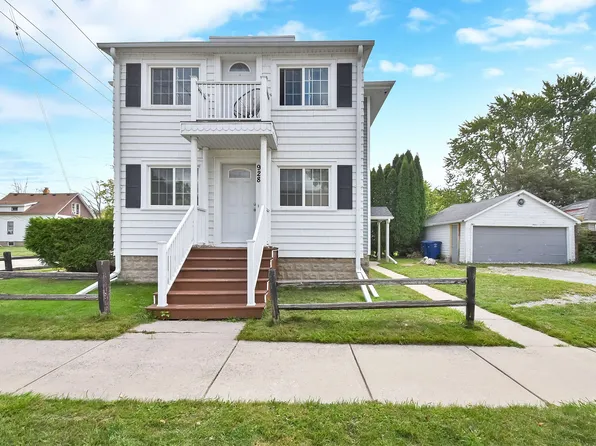 928 N Van Buren St, Green Bay, WI 54302