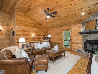 564 Weaver Creek Ln, Blue Ridge, GA, 30513