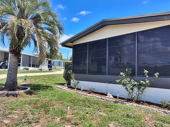 4th image of 6998 Ardmore Dr #A