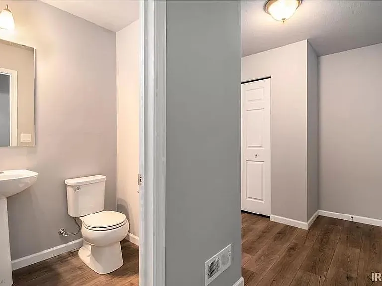 1911 Twisting Pine Ct — Photo 8