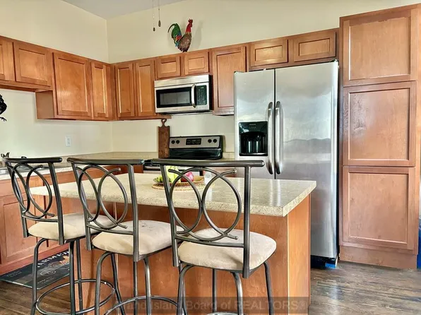 316 E 11th St, Grand Island, NE 68801