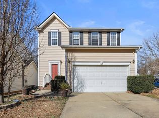 100 Henson Pl, Apex, NC 27502