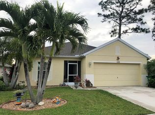 122 Briarcliff Cir, Sebastian, FL 32958