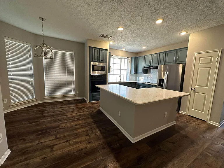 4907 Greenriver Valley Dr — Photo 7