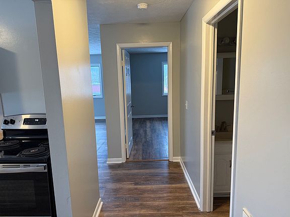 2nd image of 62-72 Market St #70