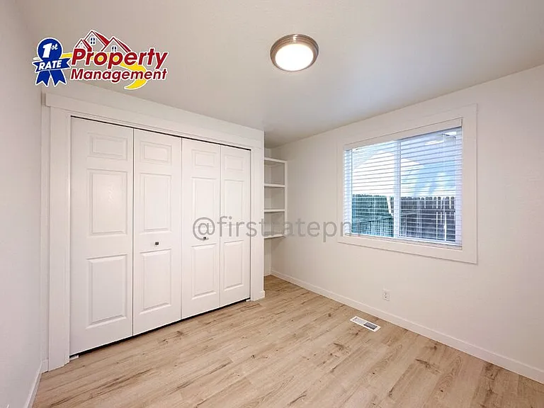 3205 W Rose Hill St — Photo 9