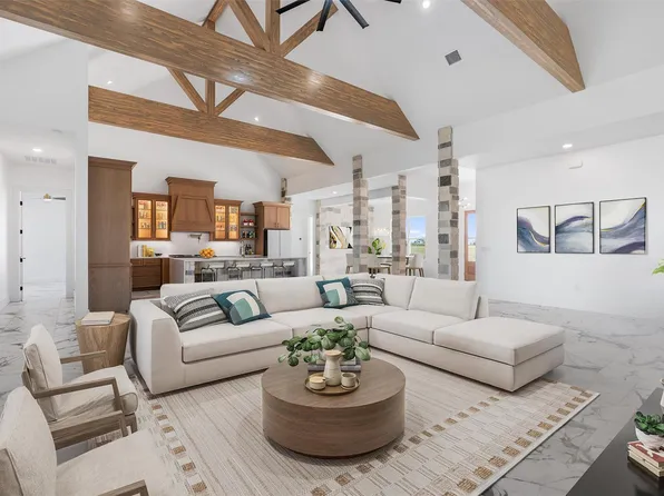 3705 County Road 211 Rd, Bertram, TX 78605