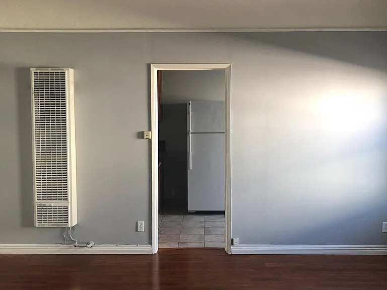 114 W Eulalia St #4 — Photo 8