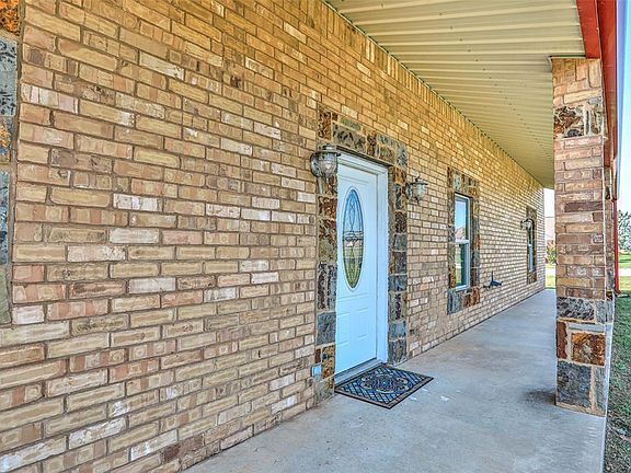 3rd image of 115 Northside Dr
