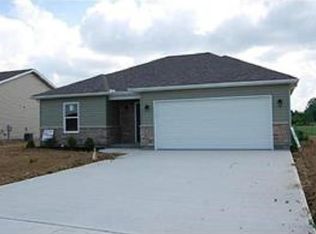 112 Hill Cir, Englewood, OH 45322