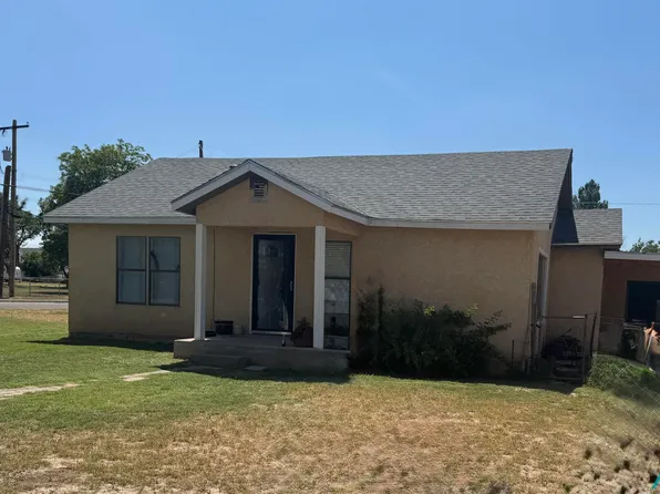 2606 Westernway St, Carlsbad, NM 88220