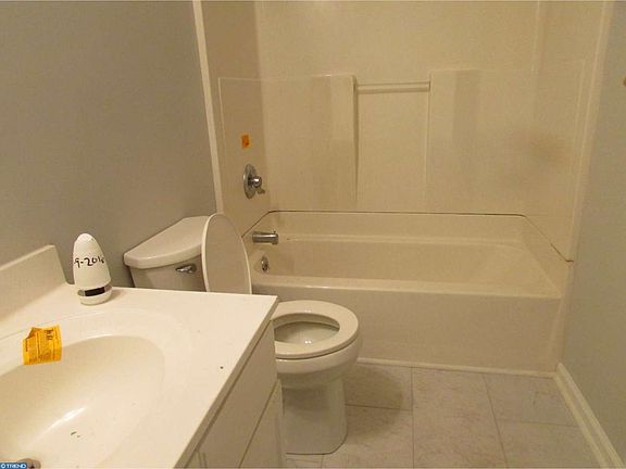 5th image of 1013 White Birch Dr