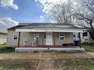 314 W Warren St, Mitchell, IN 47446