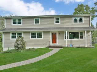 610 Gateway Ave, Valley Cottage, NY 10989