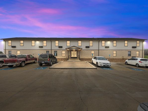Silvertree Seniors of San Antonio - 62 & Older, 8886 Abe Lincoln, San Antonio, TX 78240