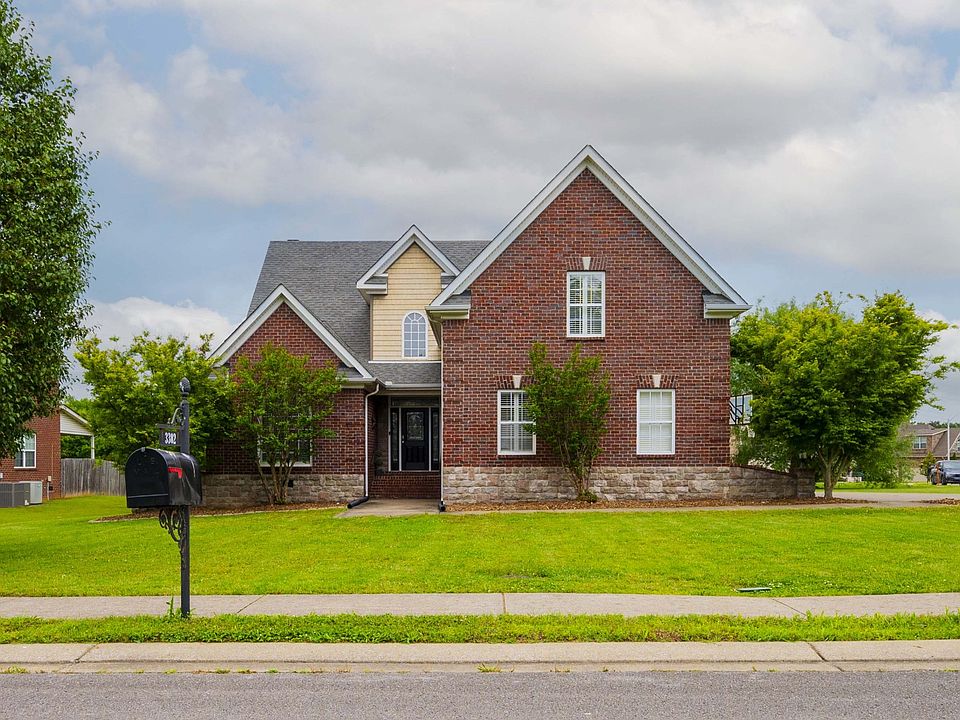 1st image of 3302 Robinwood Dr