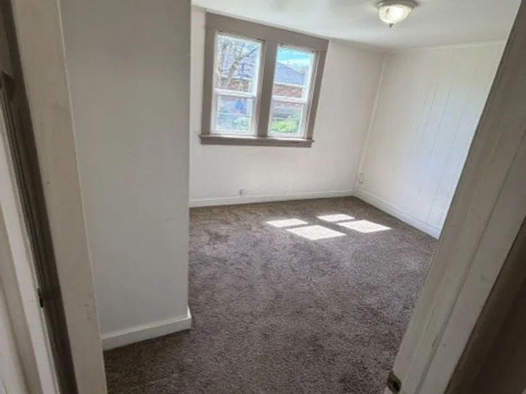 815 W 1st St #1-4 — Photo 10