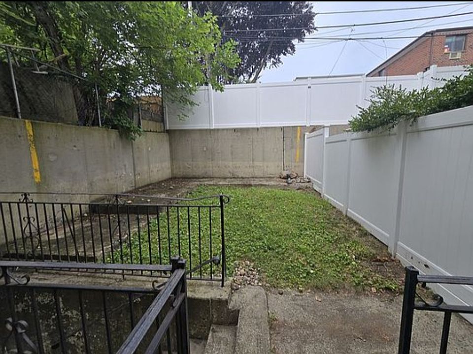 1st image of 31-28 47th St #1