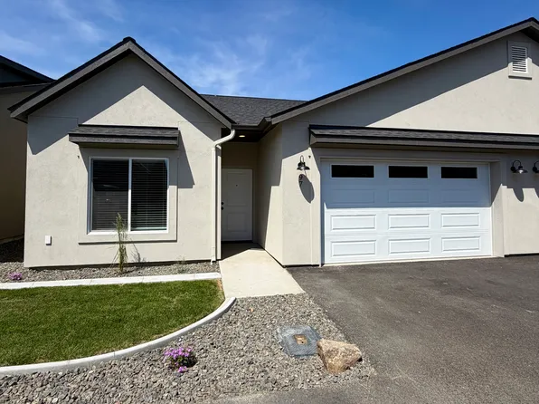 6408 Sandstone Dr, Pasco, WA