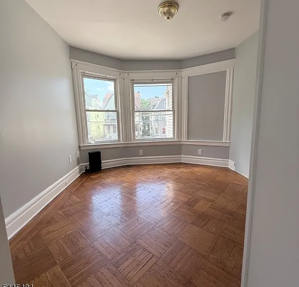 61 Mapes Ave — Photo 7