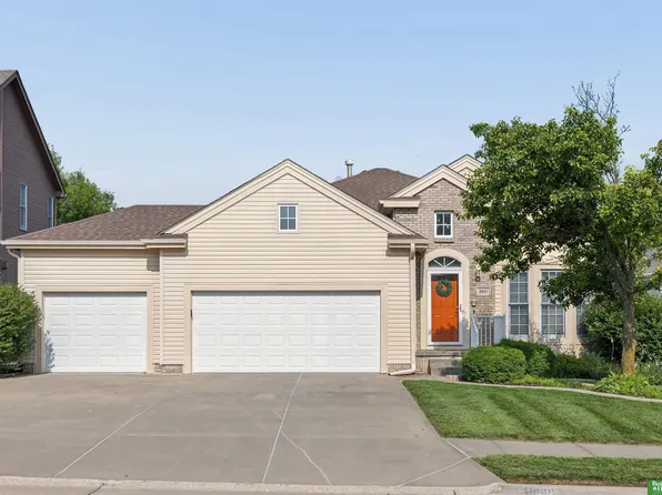 9801 S 28th St, Bellevue, NE 68123