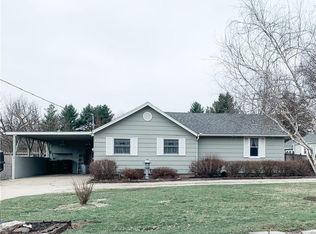 6588 NW 54th Ct, Johnston, IA 50131