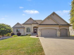 3705 Hawthorne Woods Ter, Manhattan, KS 66503