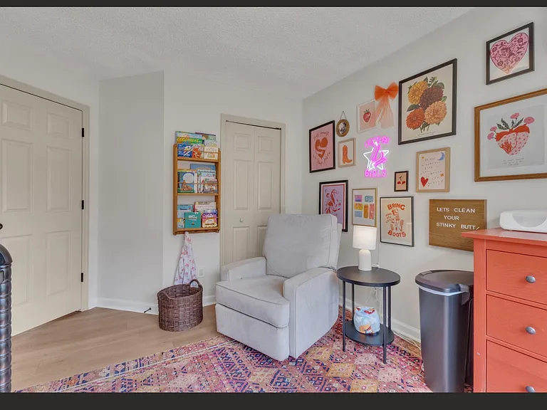 61 Brenda Ct — Photo 20