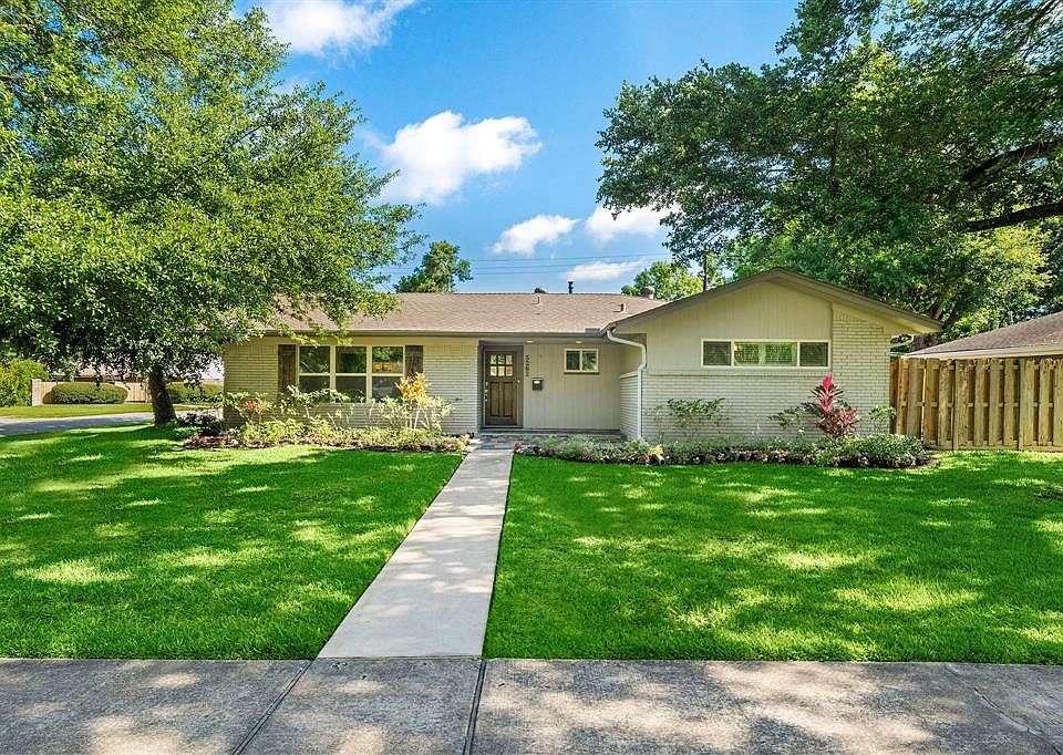 1st image of 5262 Creekbend Dr