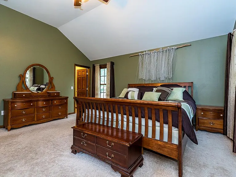 131 Hemlock Dr — Photo 20