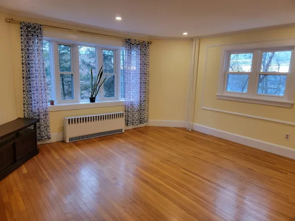 (undisclosed Address), Somerville, MA 02143