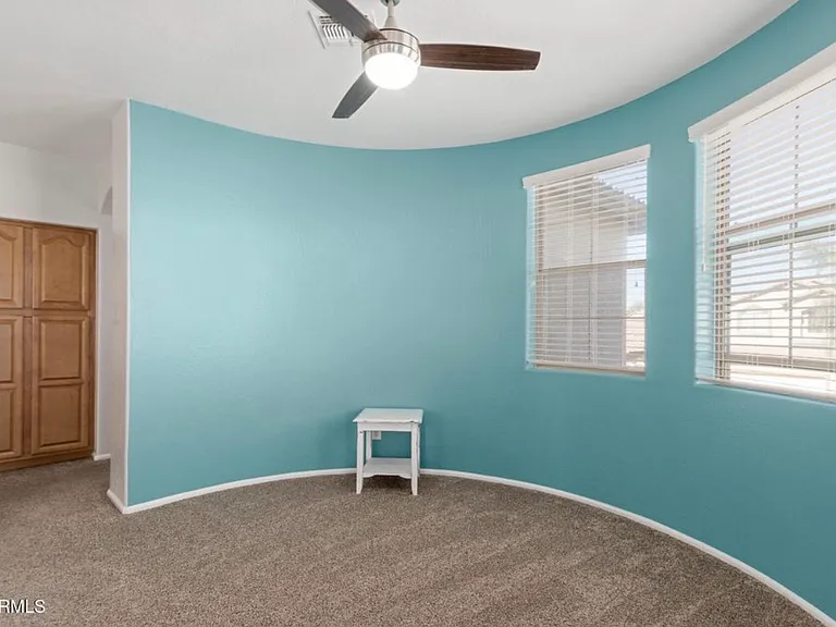 25719 W Victory St — Photo 17