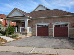 28 Rouge Bank Dr, Markham, ON L3S 4C7