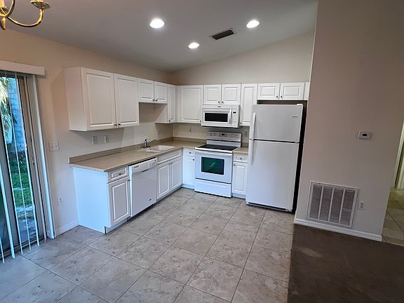 2nd image of 4202 Arcadia Ave