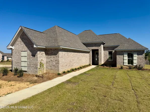 700 Kathleen Dr, Canton, MS 39046