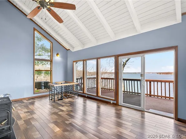 176 Kansas City Way, Sunrise Beach, MO 65079