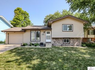 13264 Emiline St, Omaha, NE 68138