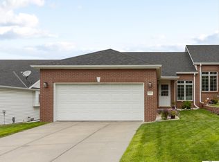 2844 Porter Ridge Rd, Lincoln, NE 68516