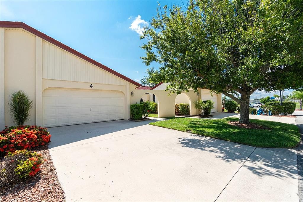 1640 Atares Dr APT 4