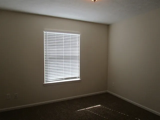 5964 Keensburg Dr — Photo 15