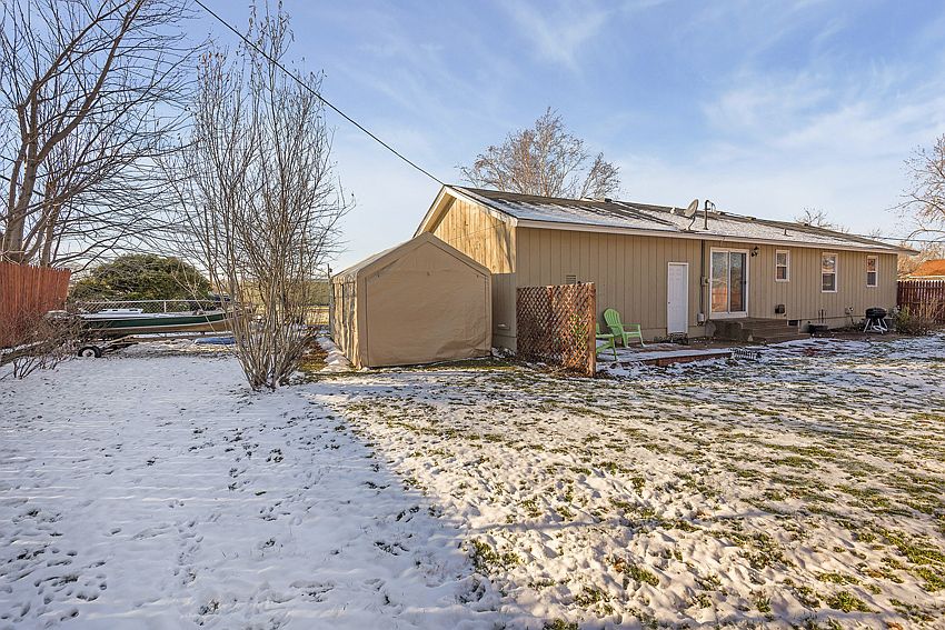 1st image of 8324 Yates Ave N