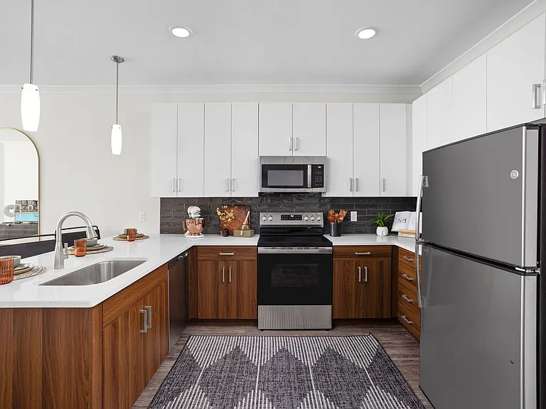 ALTO Apartments of Lenexa — Photo 2