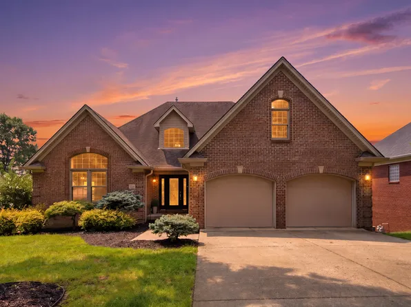 209 Park Lakes Dr, Richmond, KY 40475