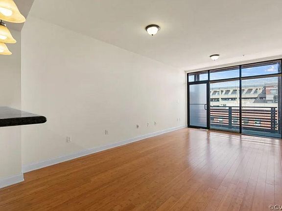 3rd image of 1333 W Broad St #U414