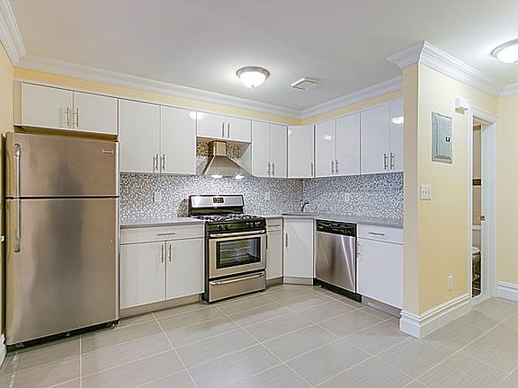 2nd image of 64-35 Yellowstone Blvd #6D